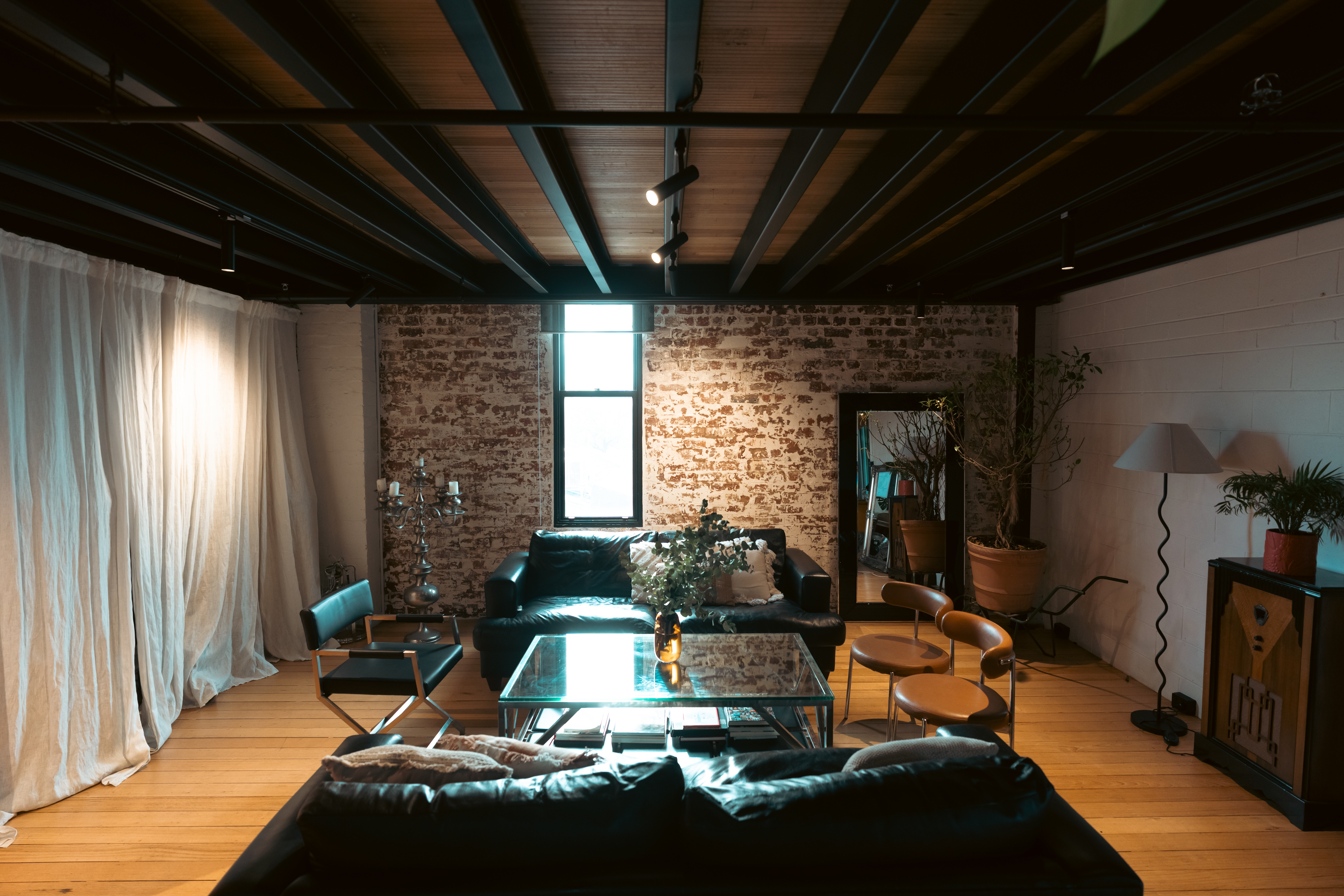 La Fabrica studio lounge