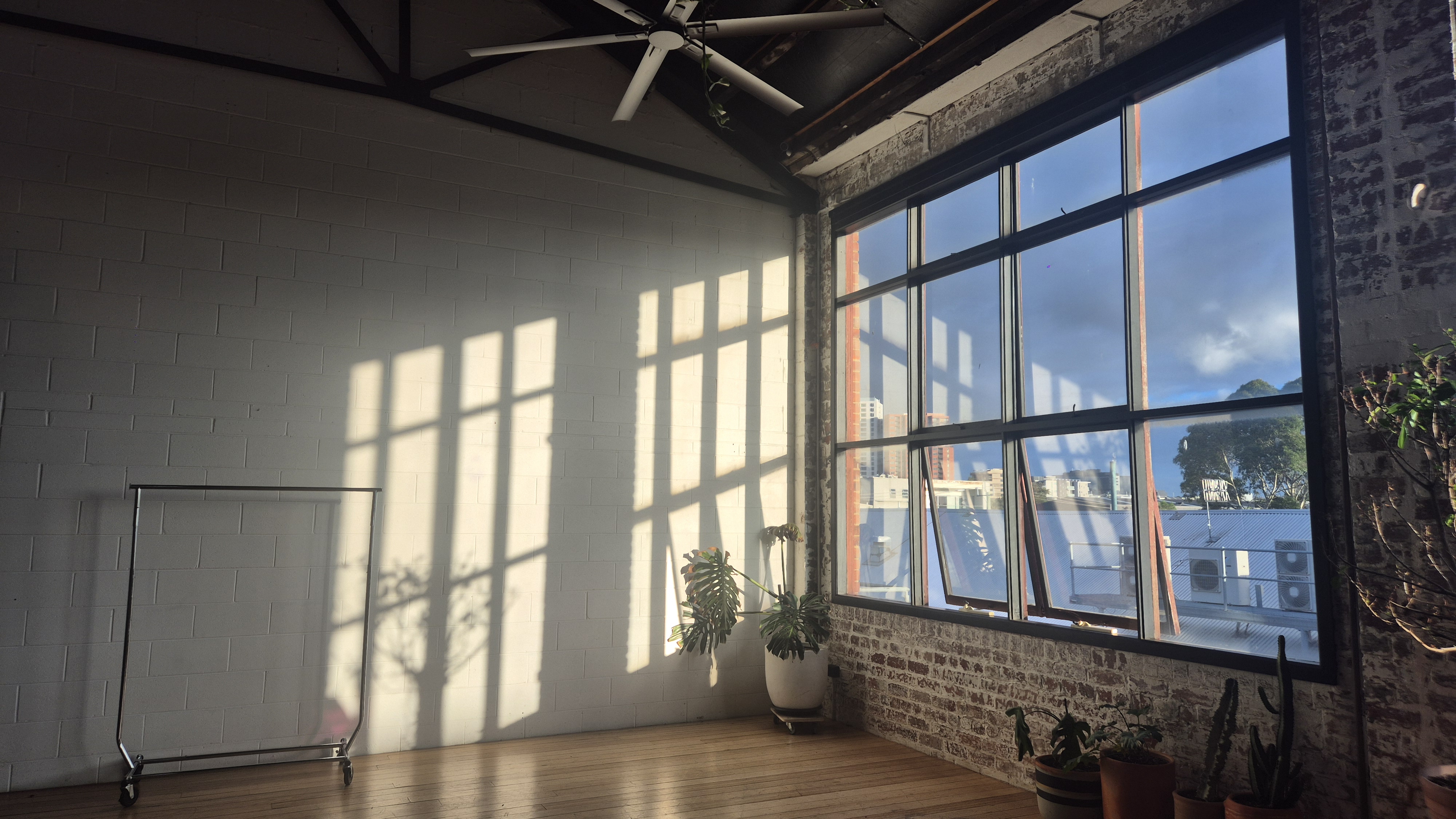 La Fabrica studio natural light